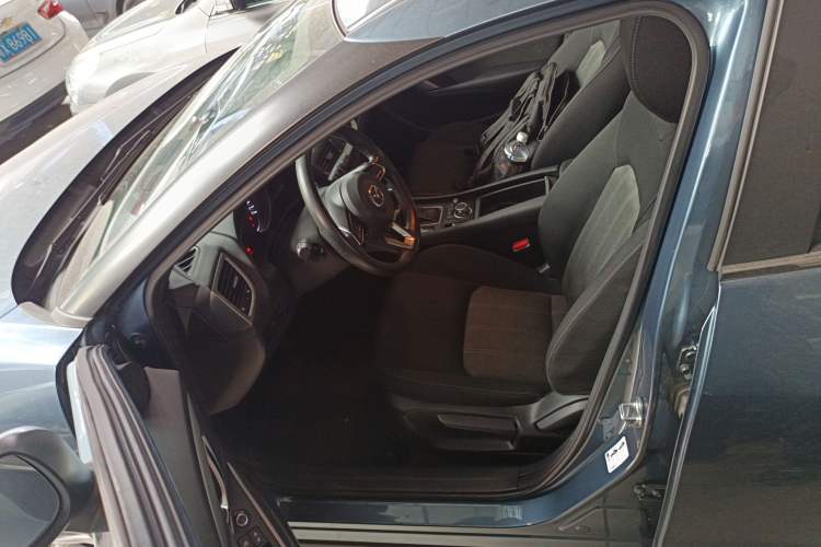 Used Mazda CX-4 2018 2.0L Automatic Two-Wheel Drive Blue Sky Exploration Version China V Standard
