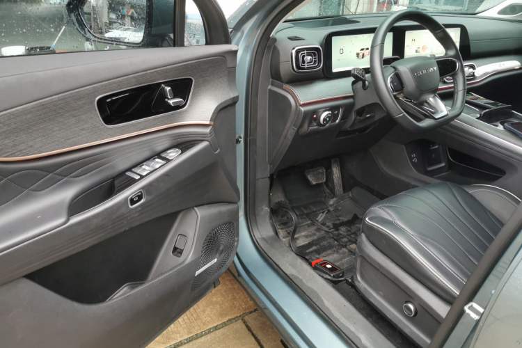 Used Chery Tiggo 9 2023 2.0T Dual-Clutch Two-Wheel Drive Prestige Version 5 Seats
