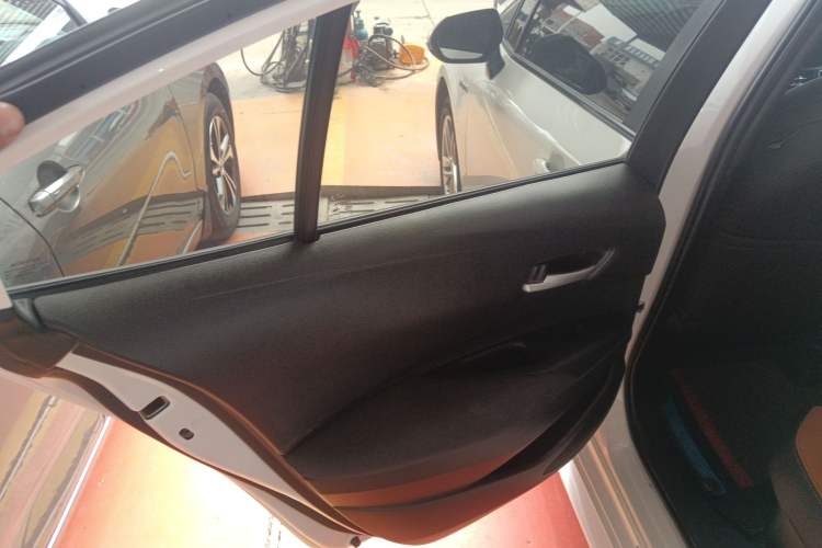 Used Toyota Levin 2022 Dual-Motor 1.8H E-CVT Leading Edition
