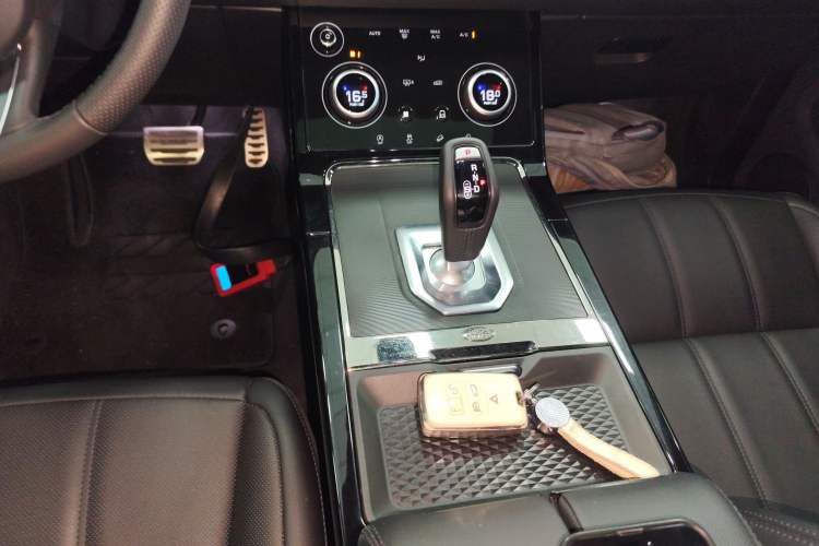 Used Land Rover Range Rover Evoque 2020 249 PS R-DYNAMIC S Sport Edition
