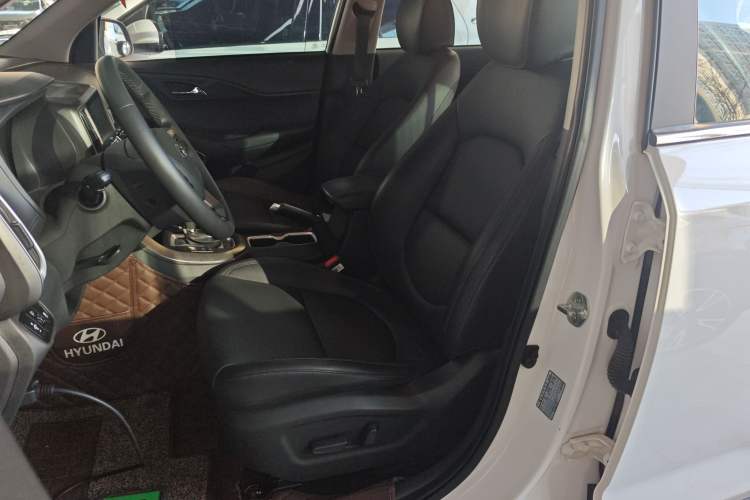 Used Hyundai ix35 2019 2.0L Automatic 2WD Zhiyong·Changxiang Edition China VI Standard
