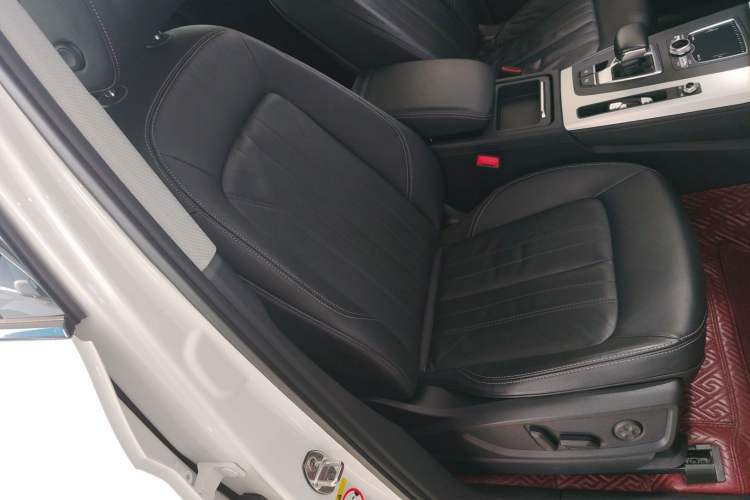 Used Audi Q5L 2020 Updated 40 TFSI Prestige Fashion Edition
