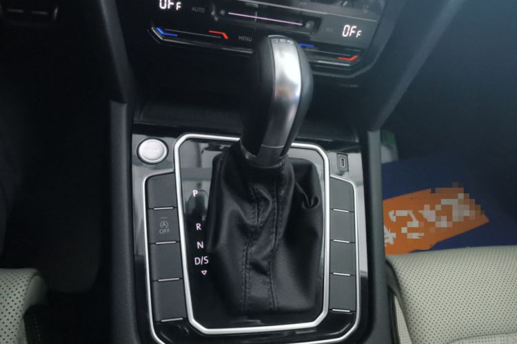 Used Volkswagen Magotan 2025 Zhongxiang Version 330TSI DSG Luxury Edition