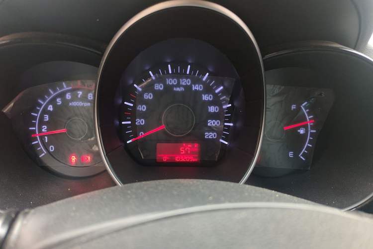 Used Kia K2 2015 Sedan 1.4L MT GLS
