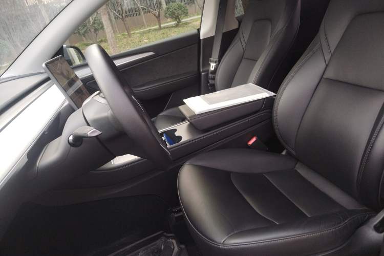 Used Tesla Model Y 2024 Rear-Wheel-Drive Version
