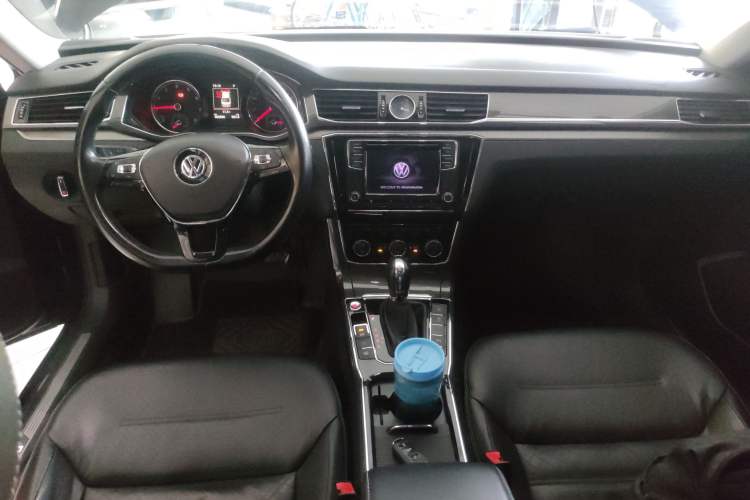 Used Volkswagen Passat 2016 330TSI DSG Prestige Edition
