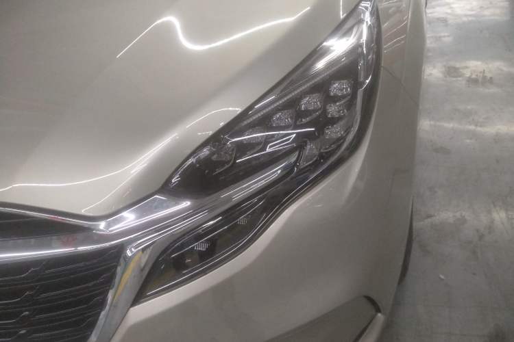 Used Buick GL8 2021 ES Landtrek 653T Comfort Edition