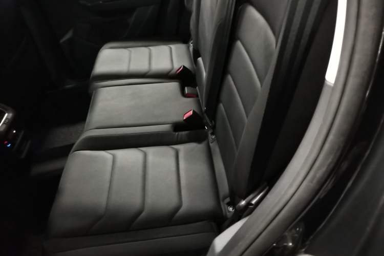 Used Volkswagen Tayron 2020 330TSI Two-Wheel Drive Luxury Smart Connectivity Version