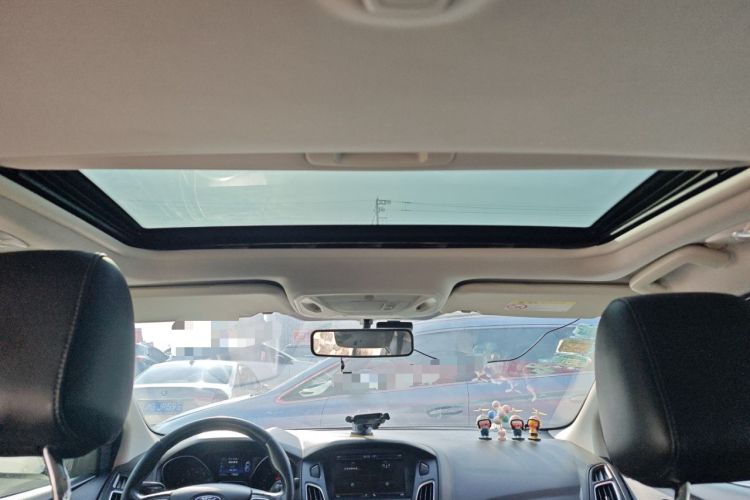 Used Ford Focus 2015 Sedan EcoBoost 180 Automatic Elite Model
