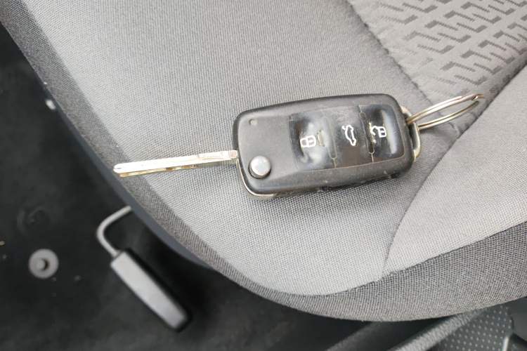 Used Volkswagen Gran Lavida 2013 1.6L Automatic Fashion Model
