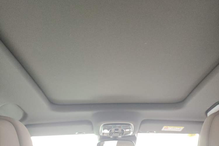 Used Chery Tiggo 8 PLUS C-DM 2025 1.5T 116 km Prestige Version 5 Seats
