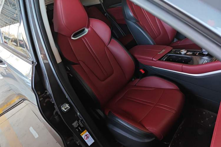 Used Changan CS75 PLUS 2022 1.5T Automatic Luxury Model
