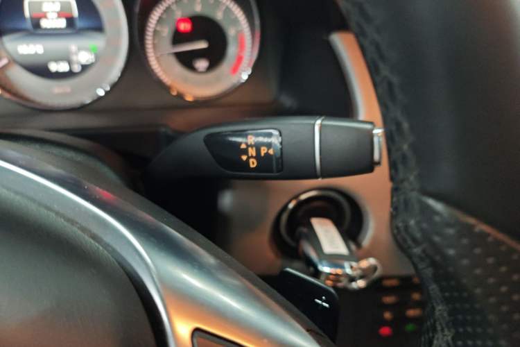 Used Mercedes-Benz GLK-Class 2015 GLK 260 4MATIC Dynamic Edition Ultimate Version
