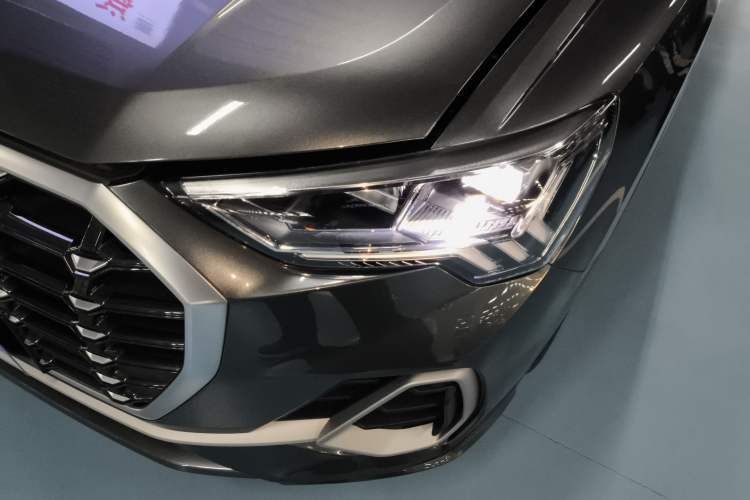 Used Audi Q3 2020 35 TFSI Fashion Dynamic Model
