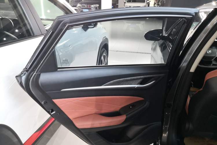 Used Changan Eado 2023 Changan Edition PLUS Blue Whale NE 1.4T GDI DCT Prestige Version
