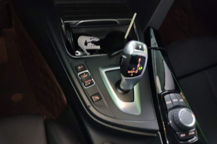 Used BMW 3 Series 2018 320Li Fashion Model
