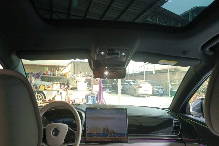 Used BYD Han 2024 DM-i Glory Edition 121KM Premium Model
