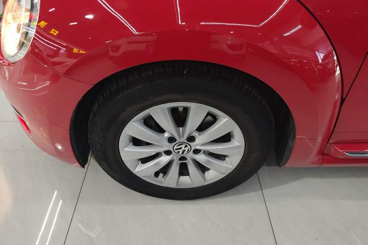 Used Volkswagen Beetle 2015 180TSI model
