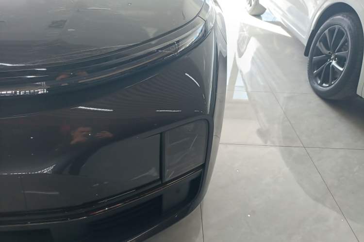 Used Li Auto L8 2023 Pro Model
