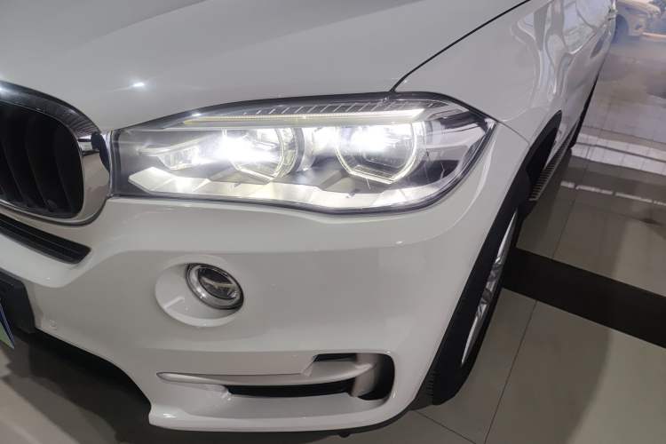 Used BMW X5 2015 xDrive35i Middle East version
