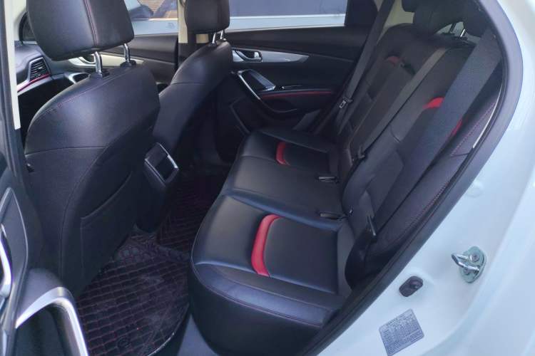 Used Changan CS55 2018 1.5T Automatic Colorful Edition China V Standard
