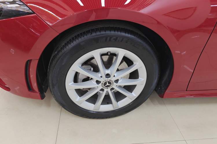 Used Mercedes-Benz A-Class 2021 A 200 L Sport Sedan Fashion Model
