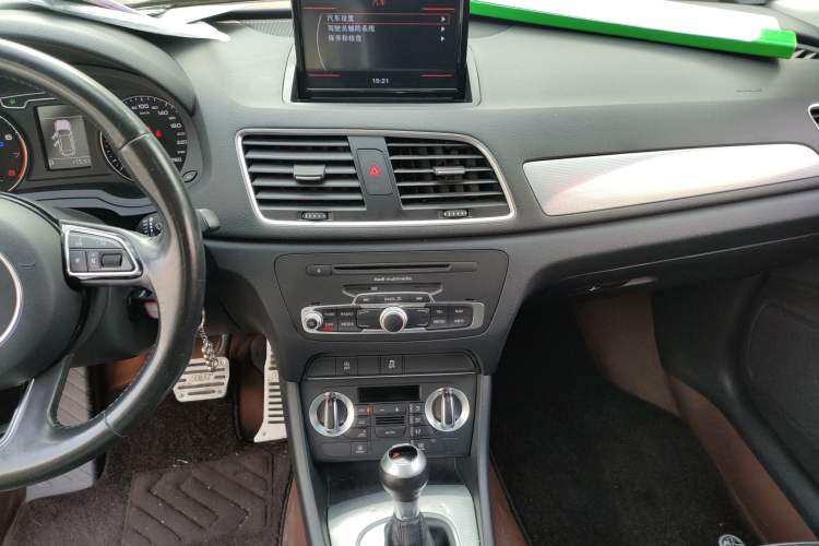 Used Audi Q3 2015 30 TFSI Comfort Model