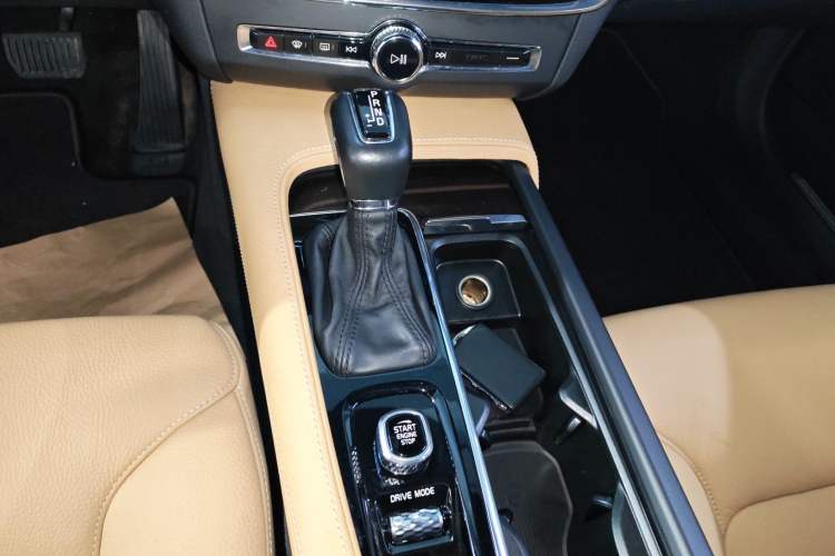 Used Volvo S90 2017 T5 Zhiyuan Edition