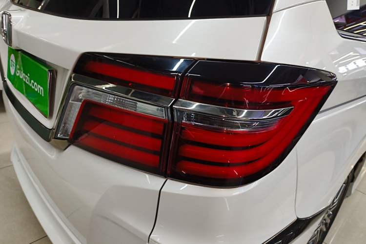 Used Honda Elysion 2019 2.0L Hybrid Luxury Edition