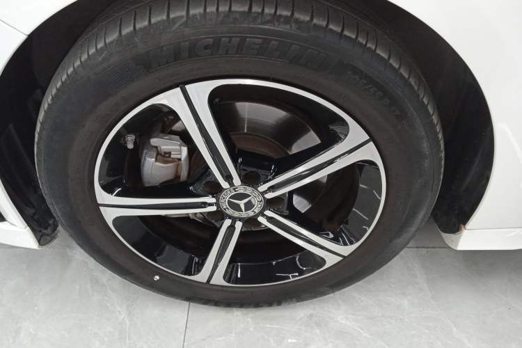 Used Mercedes-Benz A-Class 2022 Revised Version A 200 L Sport Sedan Fashionable Style