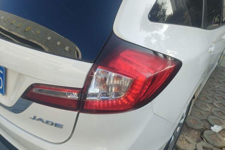 Used Honda Jade 2013 1.8L automatic Comfort version 5 seats