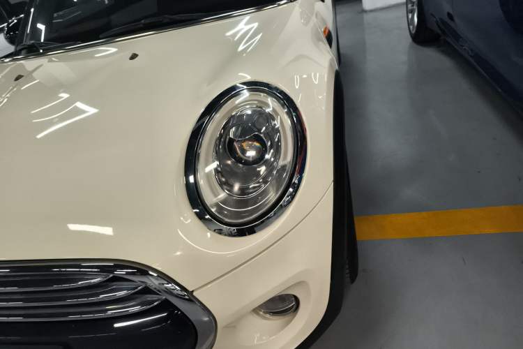 Used  MINI 2016 1.5T COOPER
