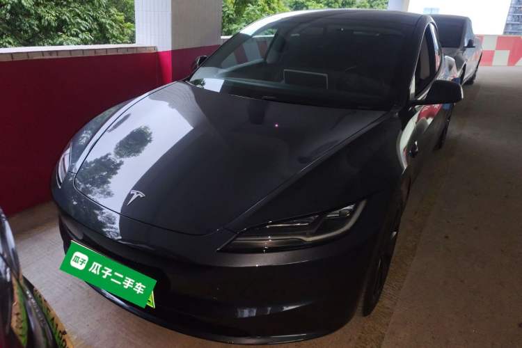 Used Tesla Model 3 2025 Rear-Wheel-Drive Version
