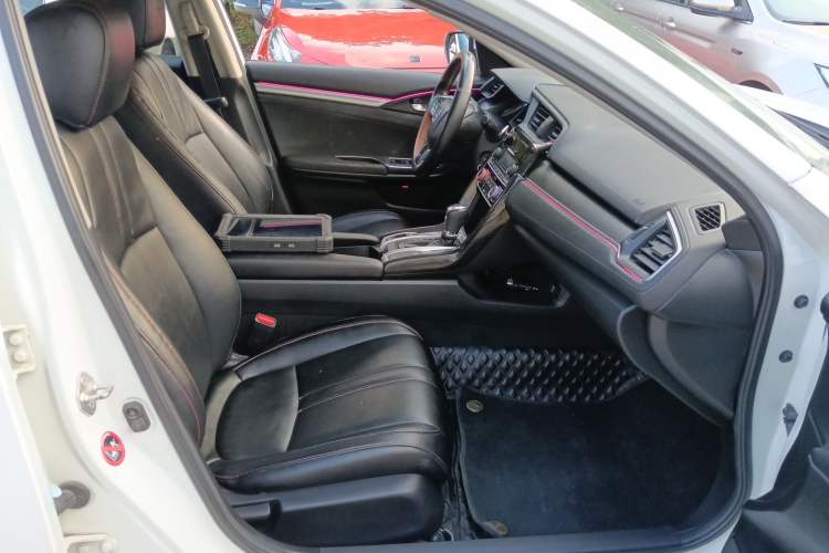 Used Honda Civic 2016 180TURBO CVT Comfort Version
