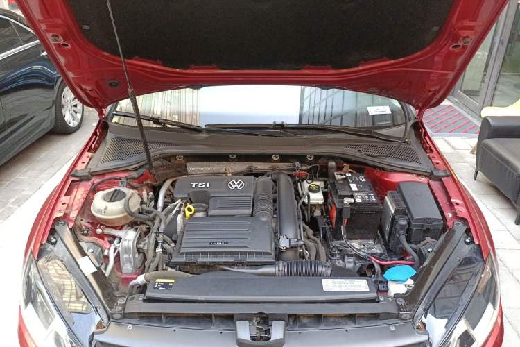 Used Volkswagen Golf 2017 230TSI Automatic Comfort Edition – Celebrating Milestone of One Million Units
