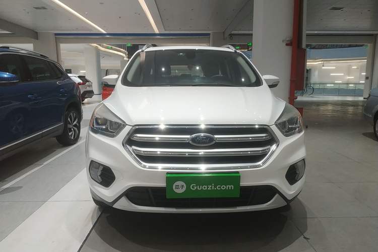 Used Ford Kuga 2017 EcoBoost 180 Two-Wheel-Drive Platinum Edition