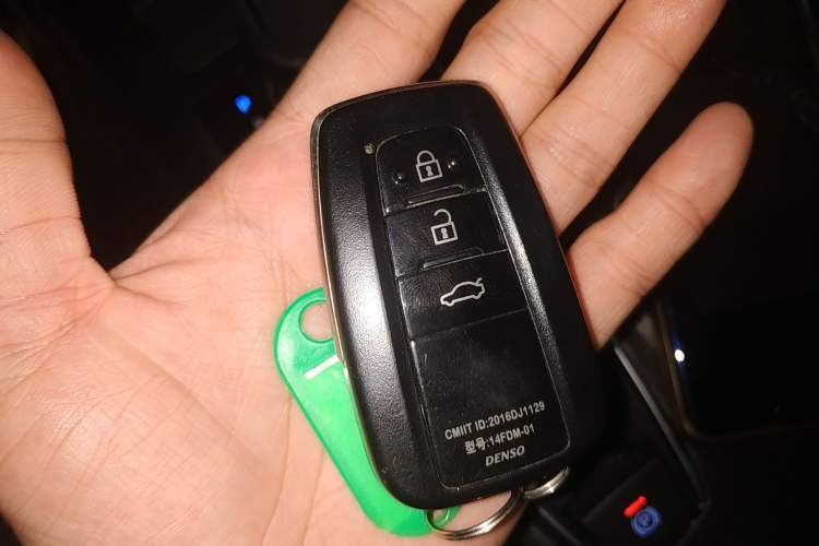 Used Toyota Camry 2023 2.0G Luxury Edition