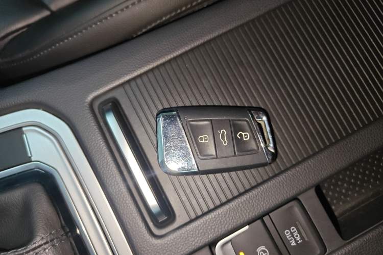 Used Volkswagen Magotan 2018 280TSI DSG Comfort Model
