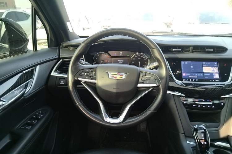 Used Cadillac XT6 2022 2.0T Six-Seater Four-Wheel Drive Luxury Version
