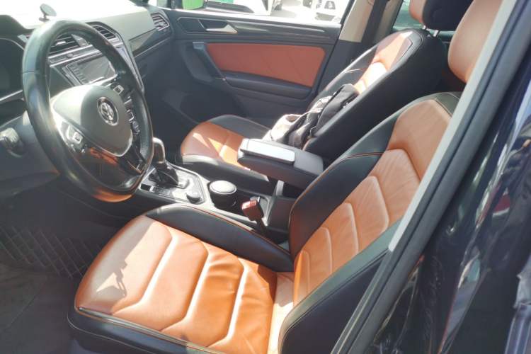 Used Volkswagen Tiguan 2017 330TSI All-Wheel-Drive Innovation Model
