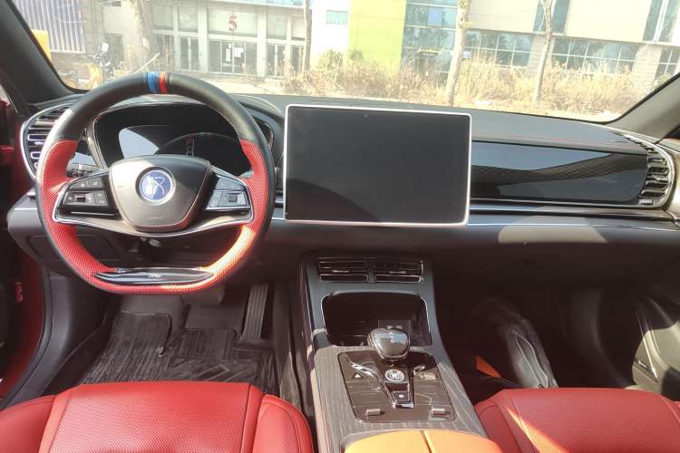 Used BYD Han 2020 EV Four-Wheel Drive High-Performance Flagship Model
