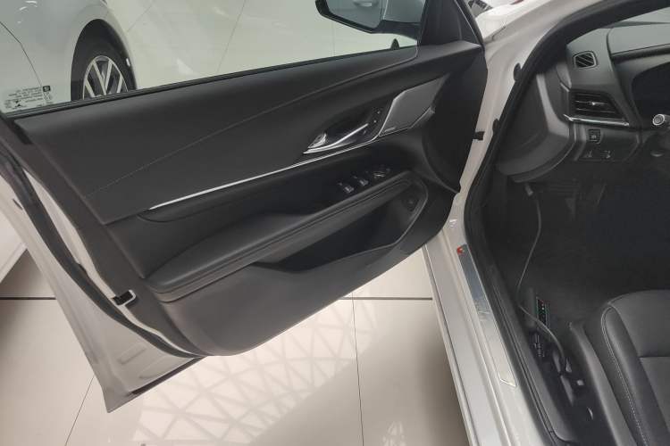 Used Cadillac CT4 2023 28T Luxury Version
