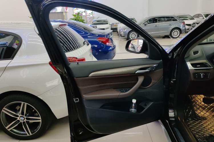 Used BMW X1 2016 sDrive18Li Luxury Model
