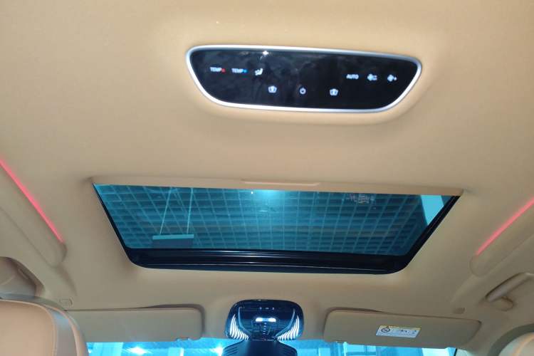 Used VOYAH Dream 2022 Low-Carbon Edition Dream+ Smart Enjoyment Package
