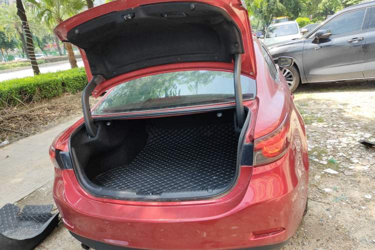 Used Mazda Atenza 2018 2.5L Blue Sky Prestige Edition China V Standard
