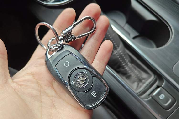 Used Buick Velite 6 2023 Revised Version 430 km Range – Commuter Edition