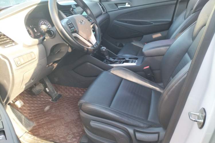 Used Hyundai Tucson 2015 1.6T Dual-Clutch Two-Wheel-Drive Smart Model
