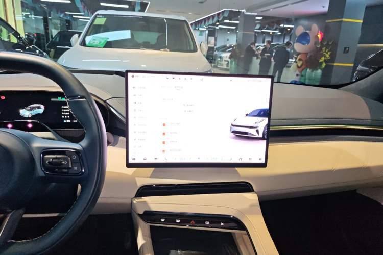 Used Zeekr 001 2025 WE Edition 100 kWh Rear-Wheel Drive
