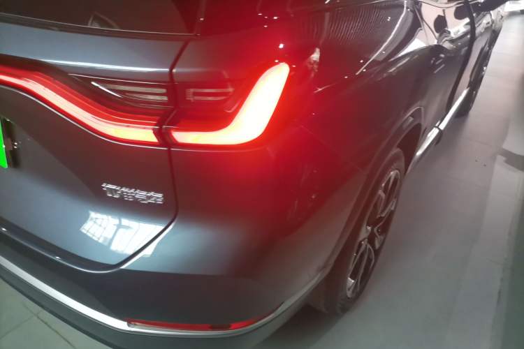 Used Nio ES8 2020 580 km Range Signature Edition Six-Seater Version
