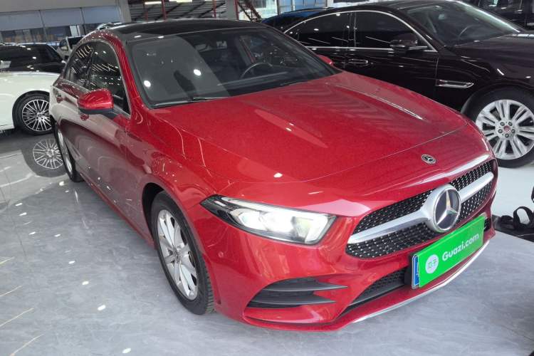 Used Mercedes-Benz A-Class 2021 A 200 L Sport Sedan Fashion Model
